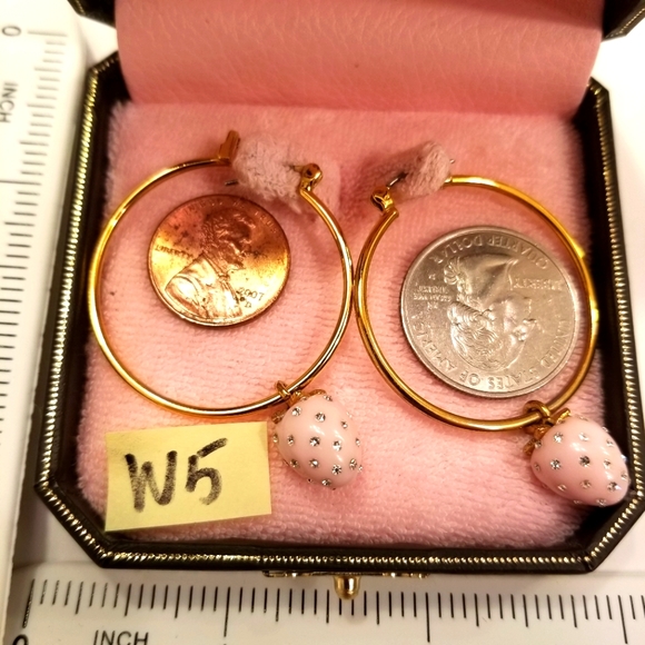NIB Juicy Couture Pink Enamel Strawberries Crystals & Gold Hoop Earrings RARE - Picture 5 of 11